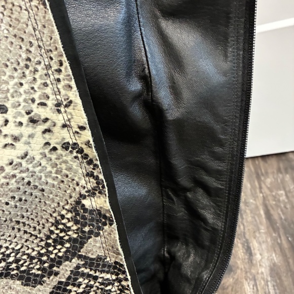 Pour La Victoire knee high snake print and suede boots - Picture 8 of 11
